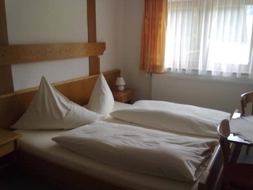 Gaestehaus Braunegger Oetz Bagian luar foto