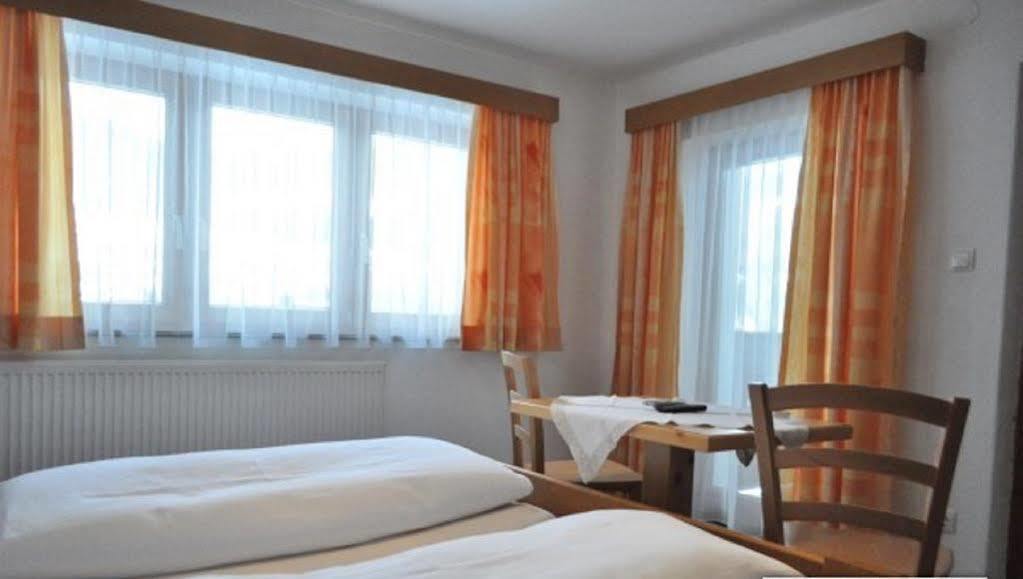 Gaestehaus Braunegger Oetz Bagian luar foto